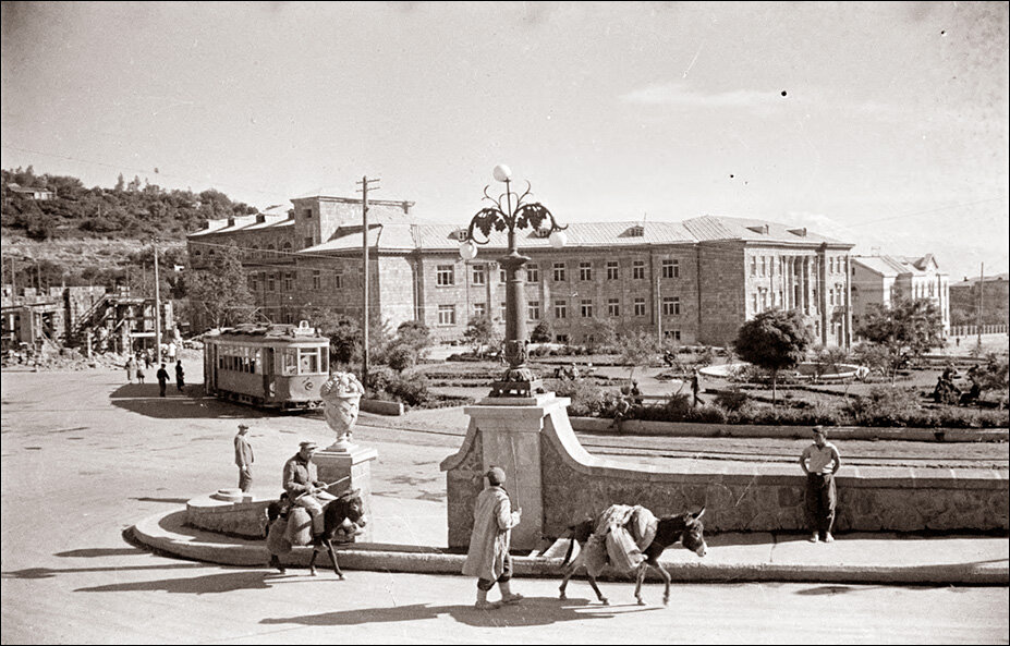 Ереван в 1930-е годы.

