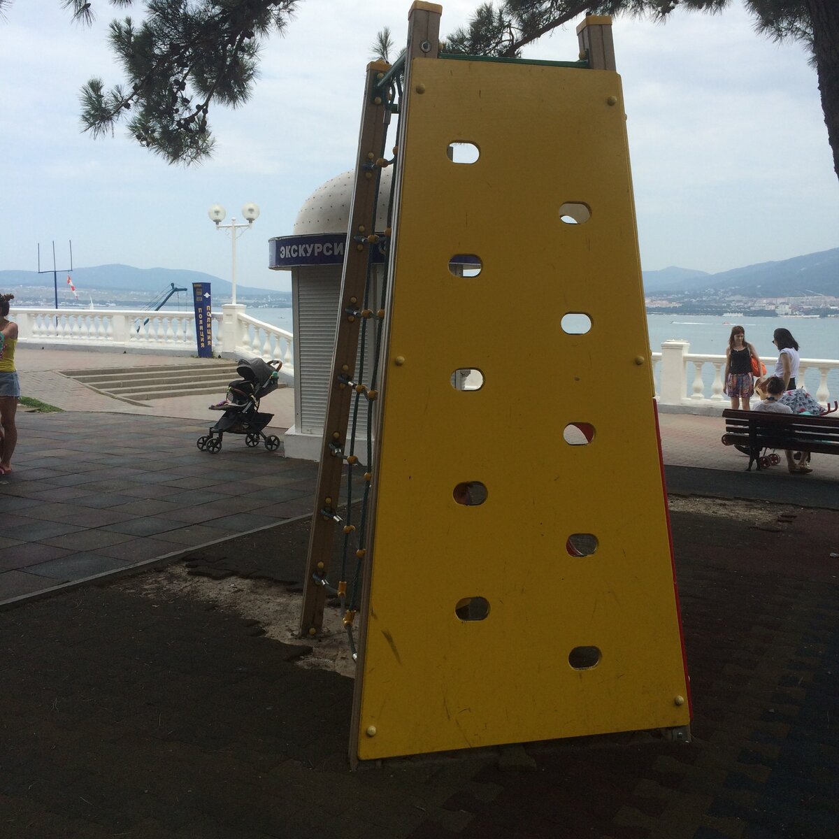 покрытие  на площадке....(фото автора)