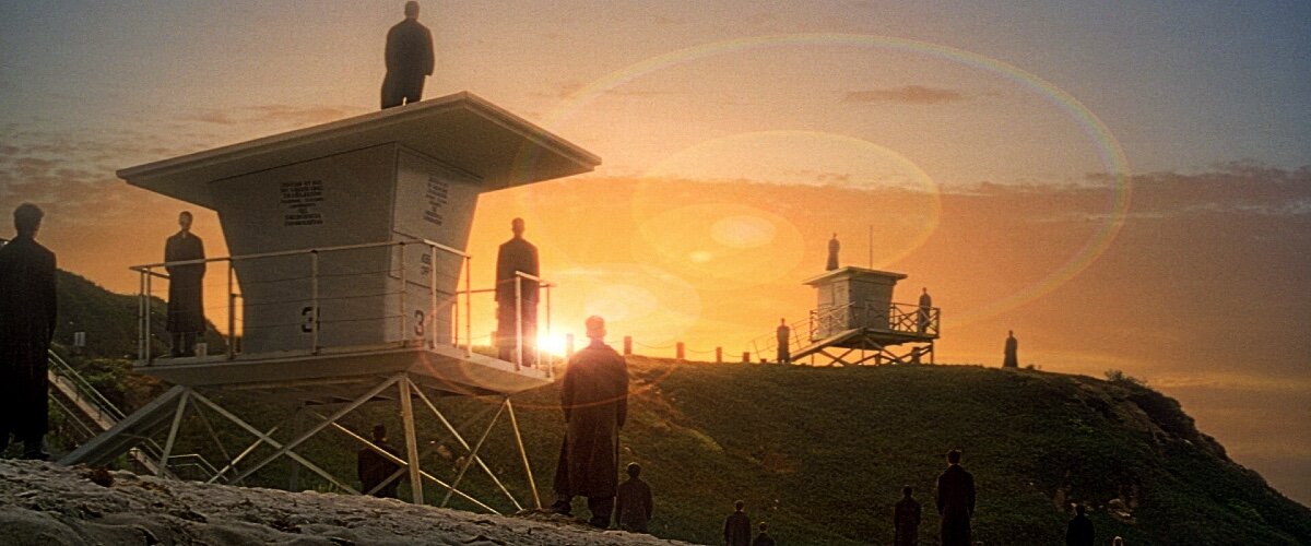 На рассвете и закате они собираются на берегу и слушают божественную музыку