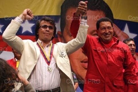 Эдвин Валеро с 47-ым президентом Венесуэлы Уго Чавесом 