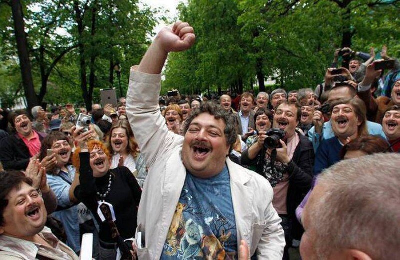 Мы здесь власть!