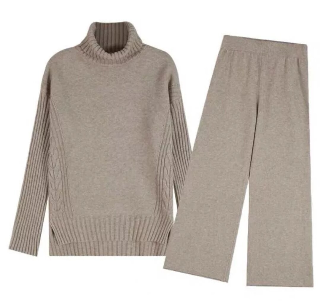 Вязанный костюм