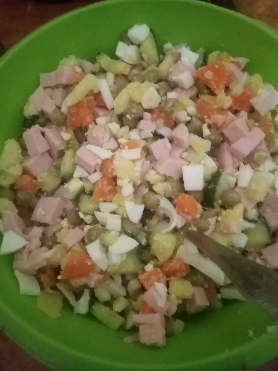 Тазик, как положено)) 