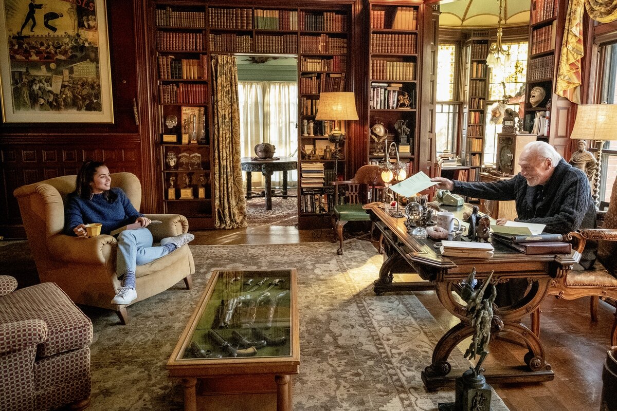 Фрагмент фильма "Достать ножи"  фото с сайта wtop.com