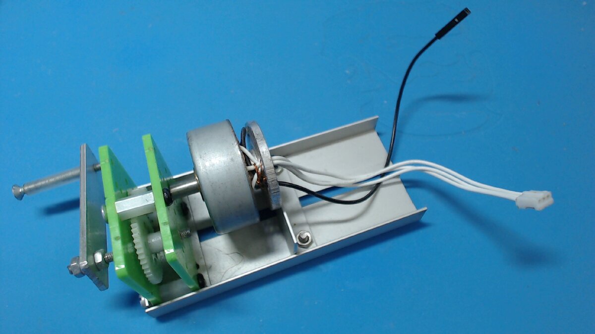 Учебное пособие - трехфазный генератор из Китая