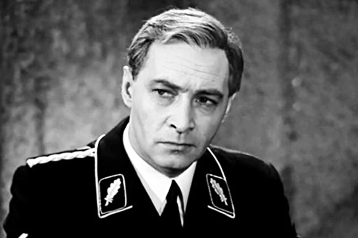 Скрытный не значит плохой