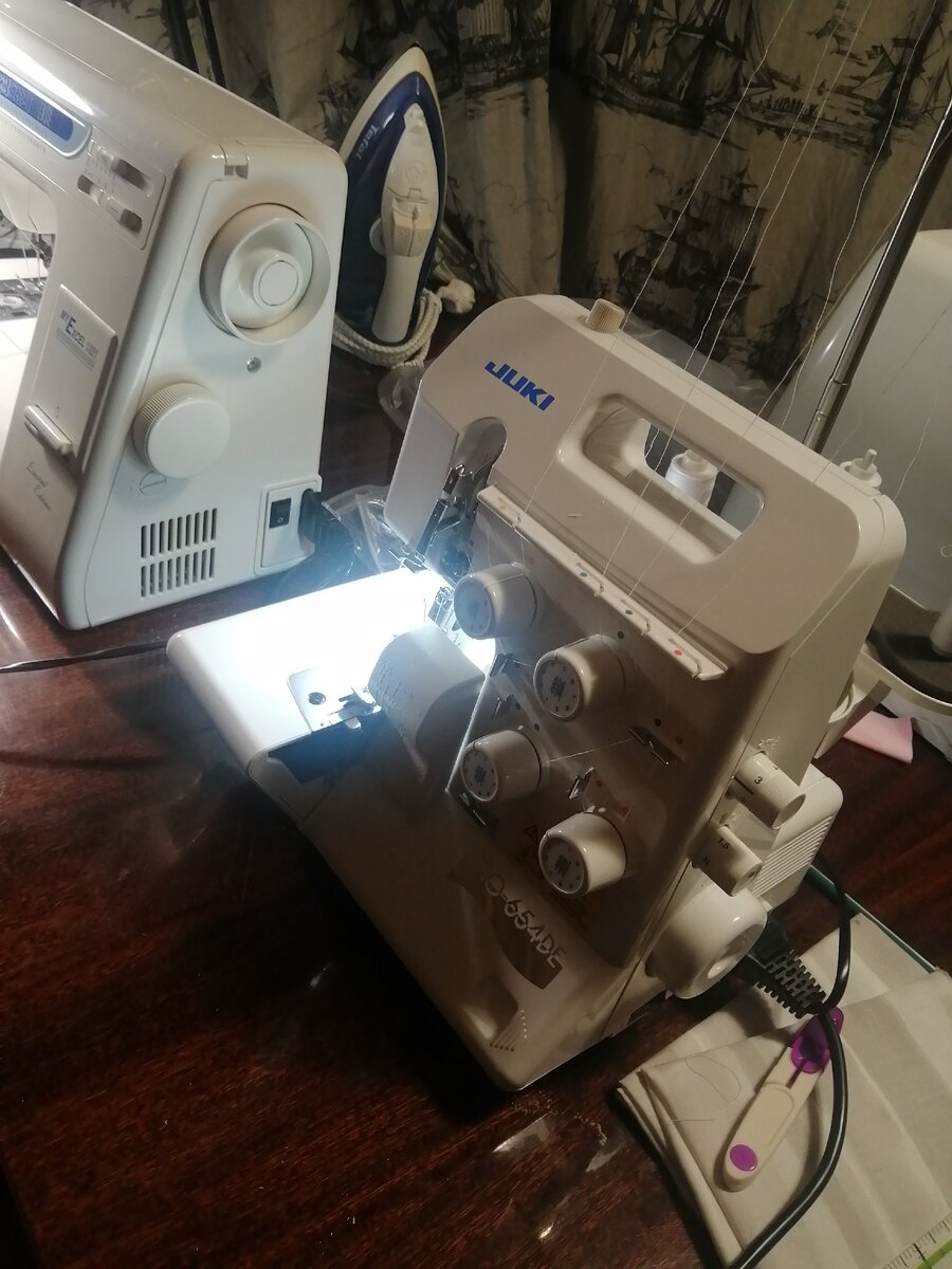Оверлок Juki 654