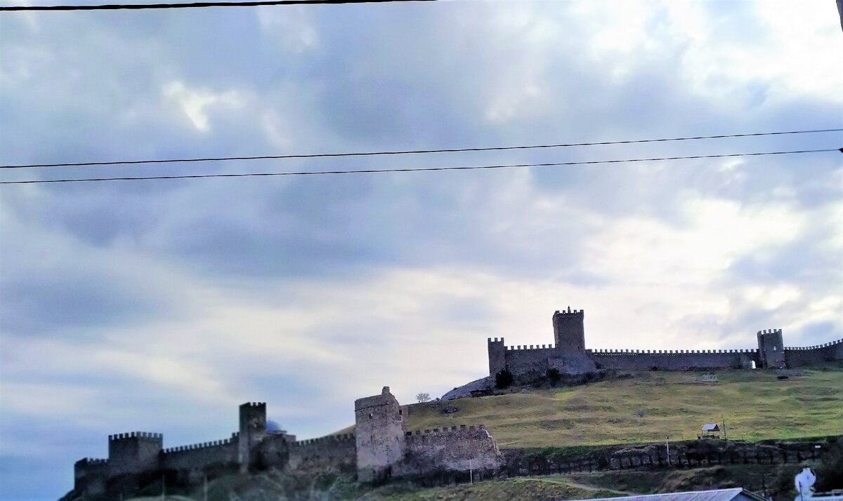 Прощальный взгляд на Судакскую крепость