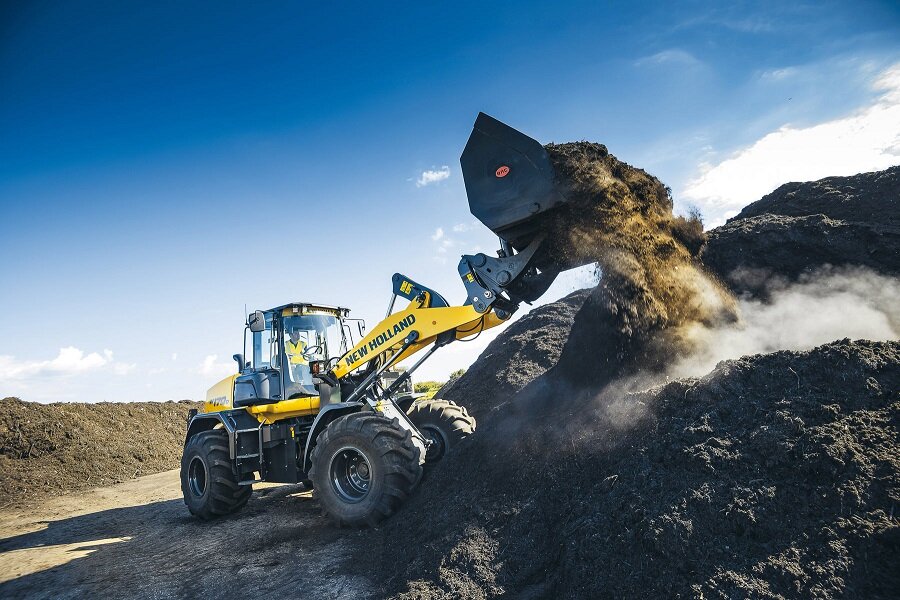 Новые погрузчики New Holland серии D позволяют сэкономить владельцу до 1780000 руб.