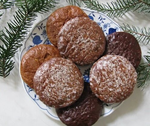 Нюрнбернские пряники с миндалем и цитрусовыми цукатами (Elisenlebkuchen)