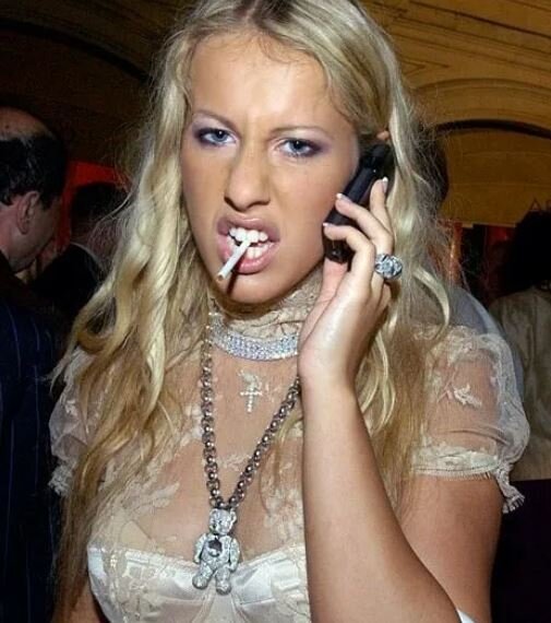 Что так повлияло на смену направления её деятельности?