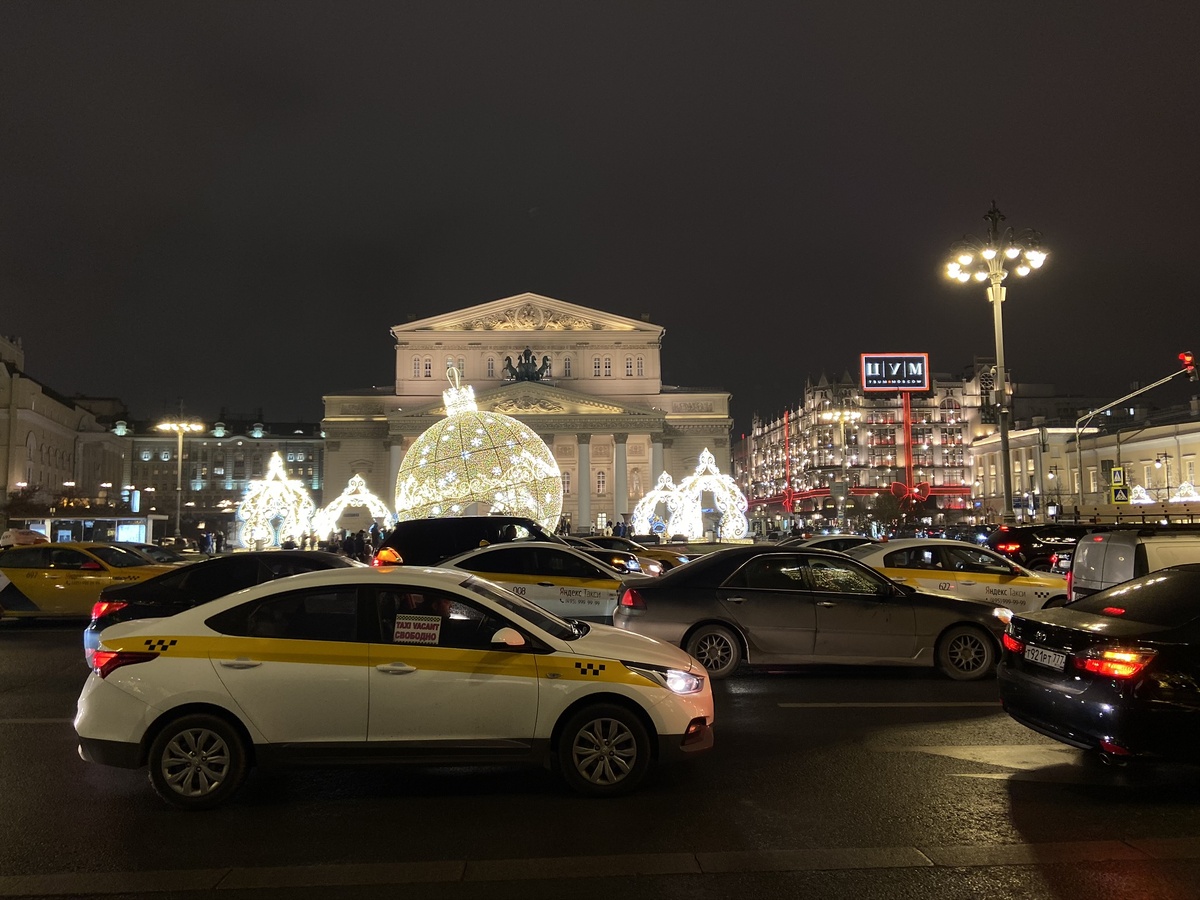 Фасад здания Большого театра