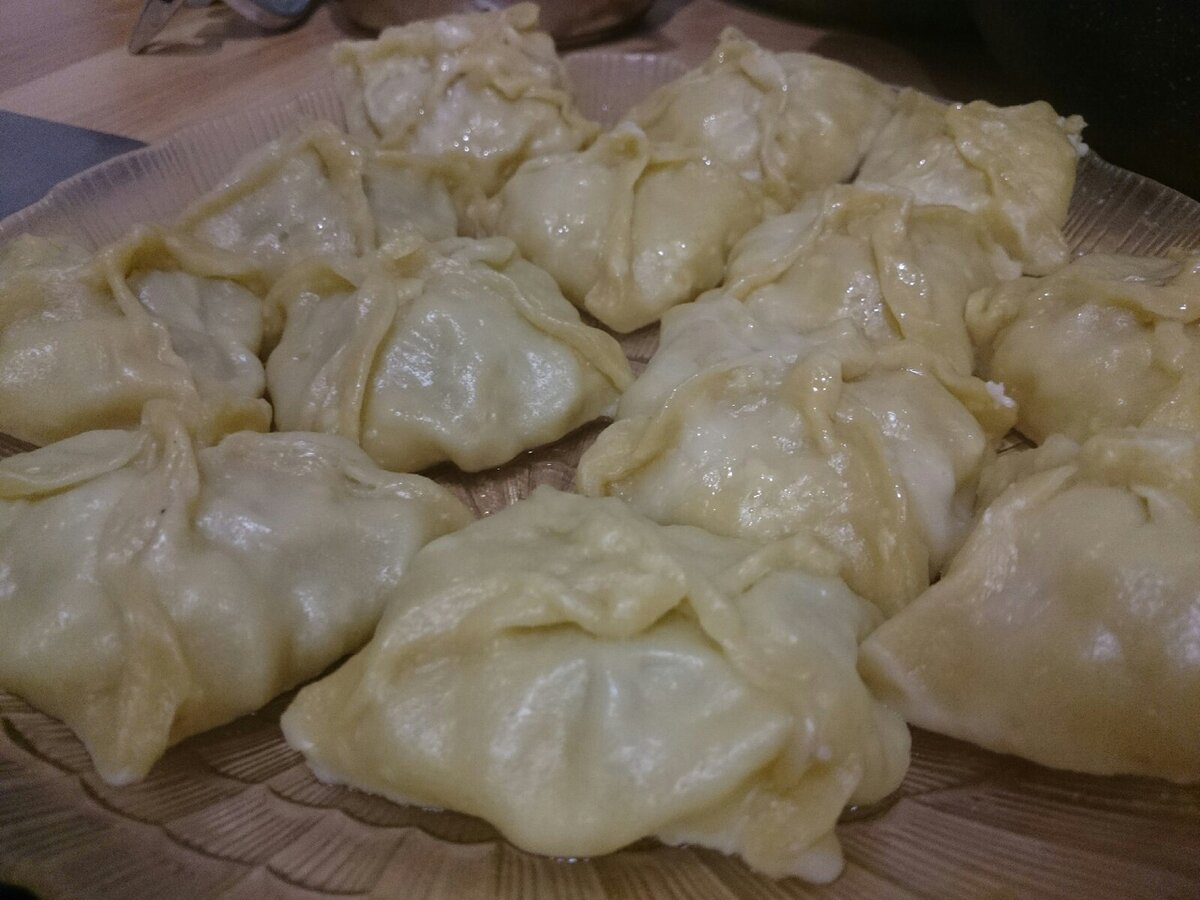 Манты - простое и в тоже время очень вкусное и аппетитное блюдо