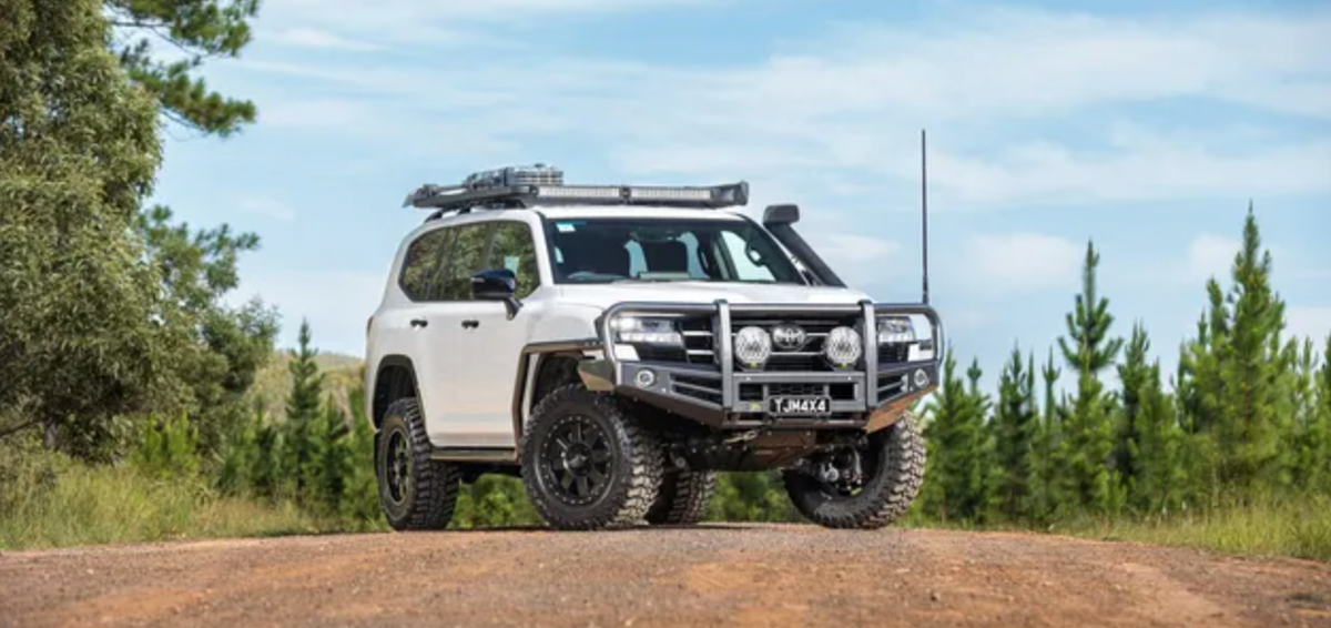 Land Cruiser 300 после доработки в NJM. Источник: tjm.com.ua