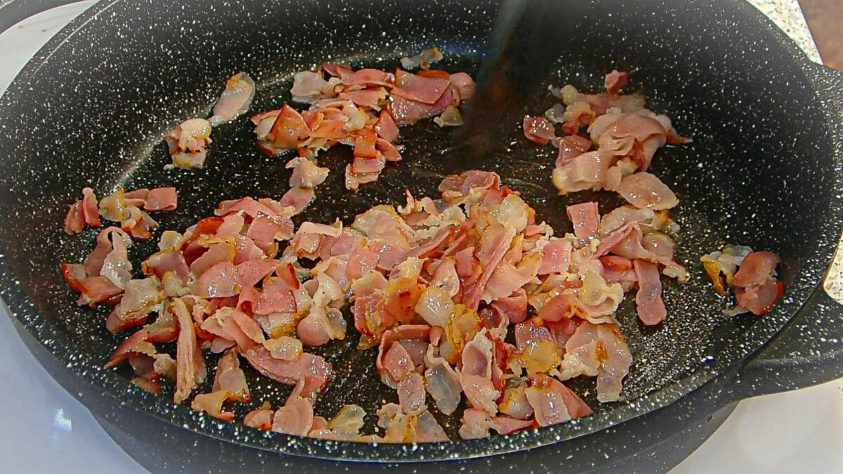 Рецепт вкусных бедер куриных на сковороде