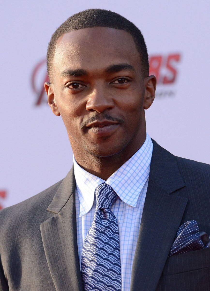 Энтони Маки ака "Сокол".