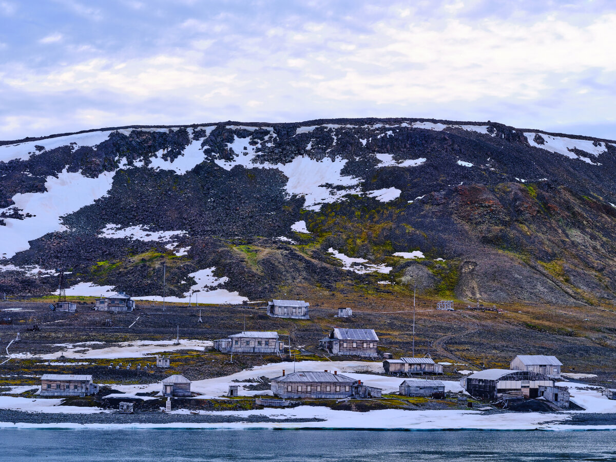 Первая Полярная Станция, бухта Тихая, Земля Франса Иосифа. фото: Илья Морковский (Илья Киборг) 