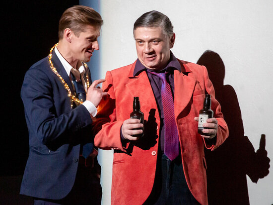     Новиков убежден, что театр строится на личном контакте актера со зрителем. Фото предоставлены Александром Новиковым