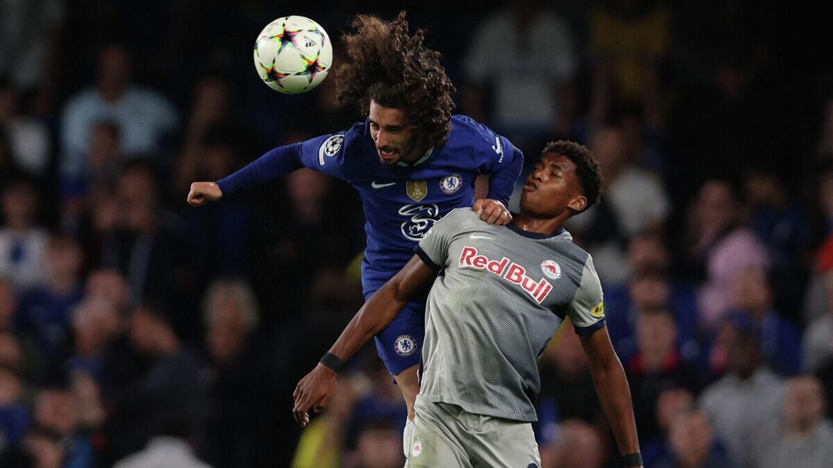    Марк Кукурелья (слева) и Чиквубуйке Адаму© AFP 2022 / ADRIAN DENNIS