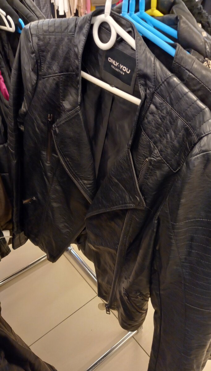 1399 рублей, кожзам