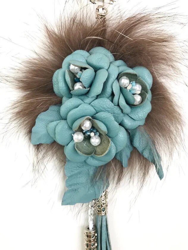 Подвески-брелоки из кожи и меха. Ателье Ирины Берзиной. Смотри галерею.