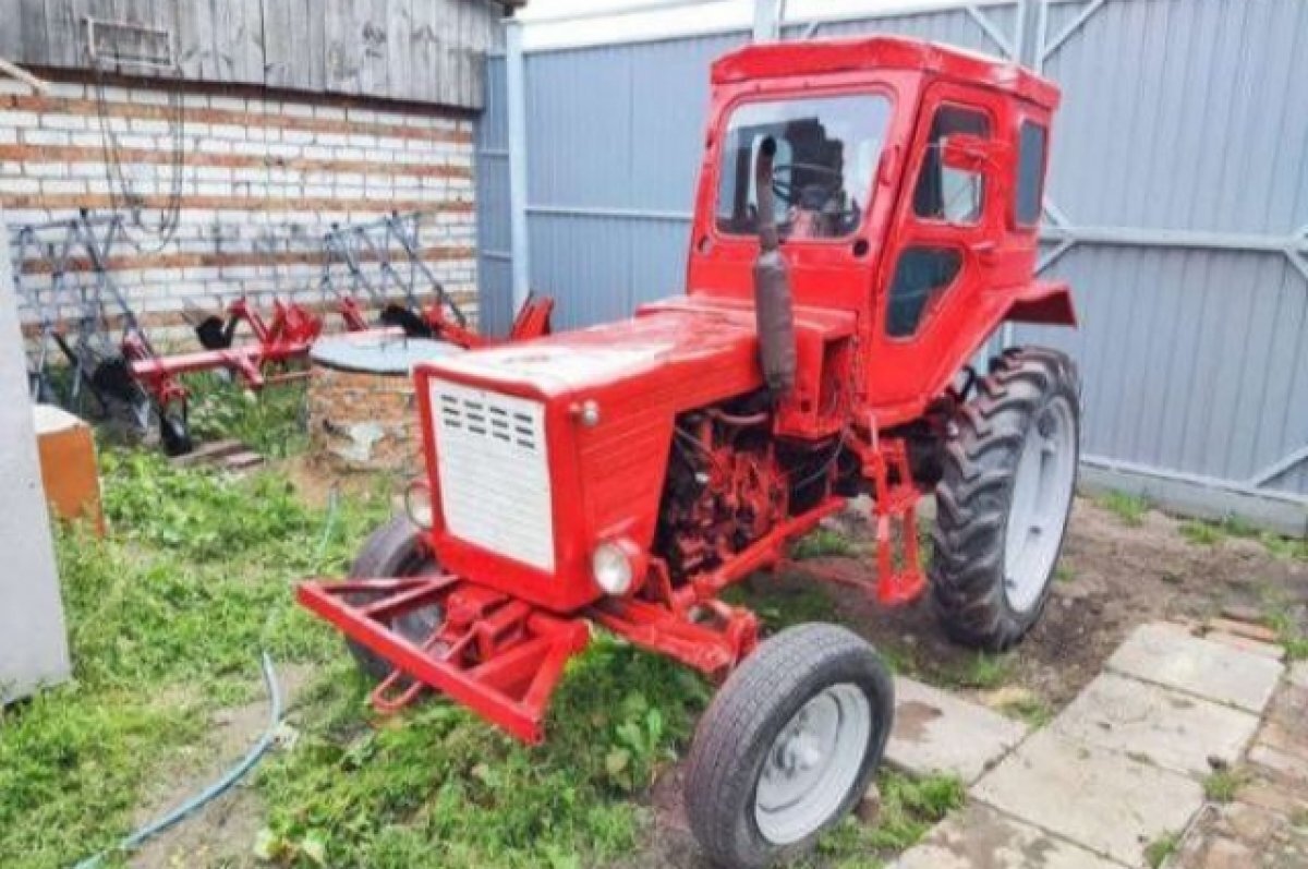    У жителя Омской области отобрали трактор за пьяную езду