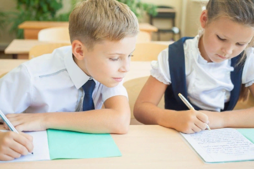 Иллюстративный материал заимствован  из  общедоступных ресурсов  интернета, не содержащих  указаний на авторов этих материалов и каких-либо  ограничений для их заимствования. 