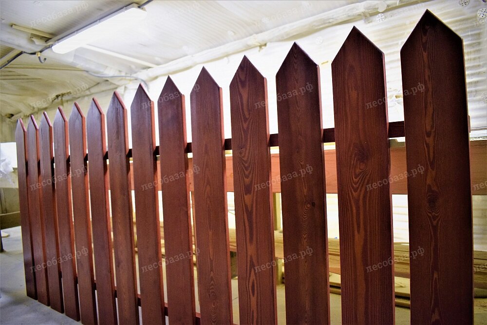 Штакетник крашенный из лиственницы от Лесобаза.рф