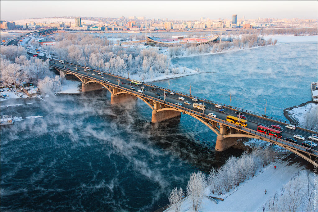 Мост через Енисей в Красноярске