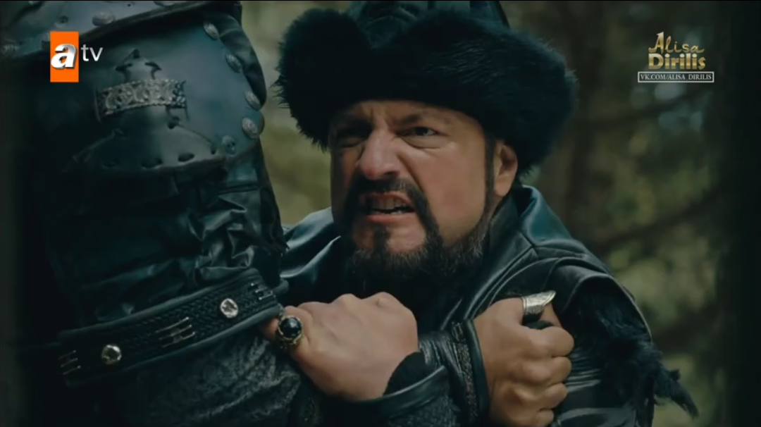 ПРОЗРЕНИЕ ДЮНДАРА ❤😰😥😢😭😱 
📝Батур! Сынок!!📝 #ДюндарБей 

📝Шайтан я или Дюндар? Положивший глаз на пост твоего больного отца? Благодаря моим нескольким словам о господстве он счел меня другом, а тебя своим врагом! Он даже не усомнился, что я убил его сына, и спокойно отдал мне свою дочь!📝 #АлишарБей 