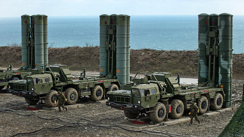 ЗРК С-400 «Триумф» в боевом положении