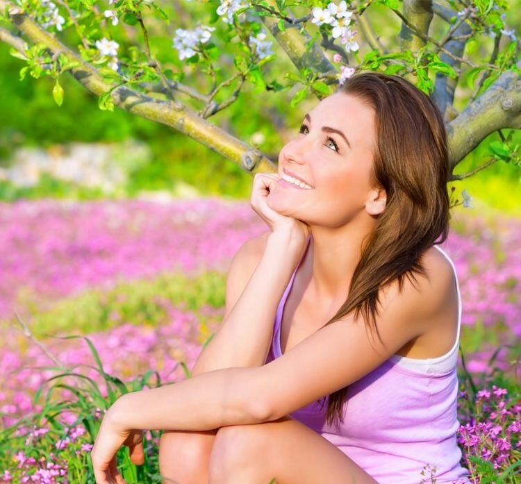 Счастливая женщина, фото взято из просторов интернета 