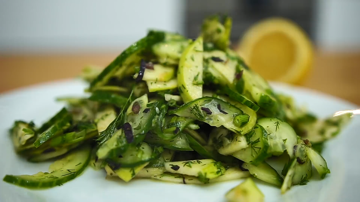 салат "газапхули" - по грузински означает "весна"