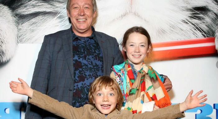 Михаил Ефремов с младшими детьми