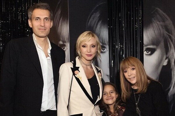 «В доме Орбакайте растёт копия примадонны!» - Алла Пугачёва и Клавдия Земцова