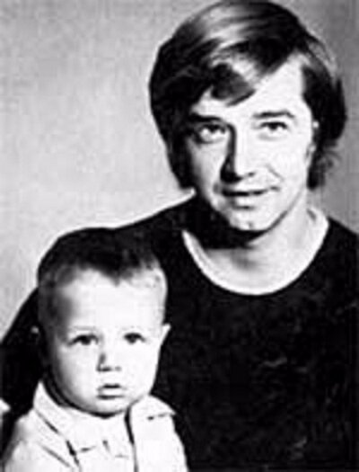 Алексей макаров родители фото родителей