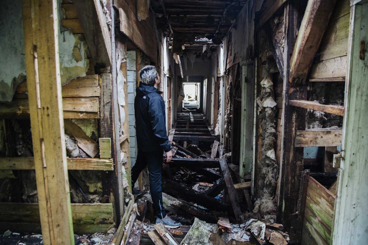 Внутри главного здания