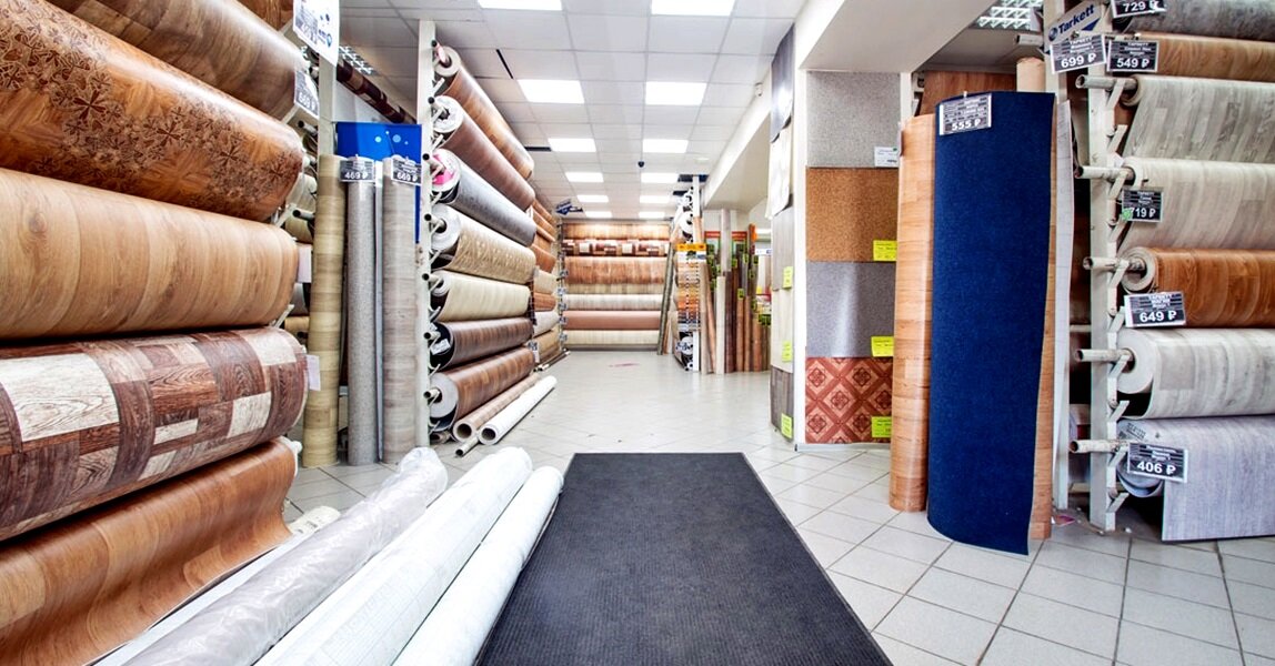 Единственную проблему выбора линолеума в наше время, можно сформулировать как "глаза разбегаются" (фото взято с ресура www.азбукапола.рф/contact/magazin-na-semafornoj)