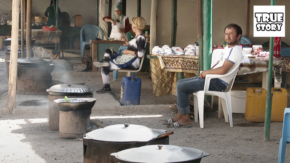 Таджикистан - Как выглядят придорожные рынки? Посмотрели, чем торгуют на трассе жители таджикских сел (отзыв)