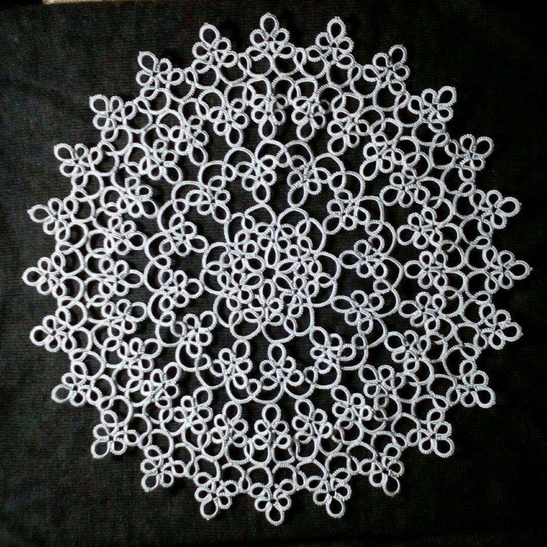 Салфетка. Нитки Tulip