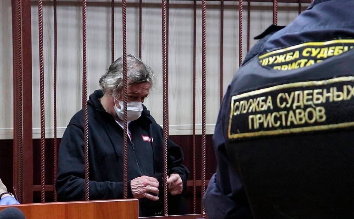 Ефремов под стражей.