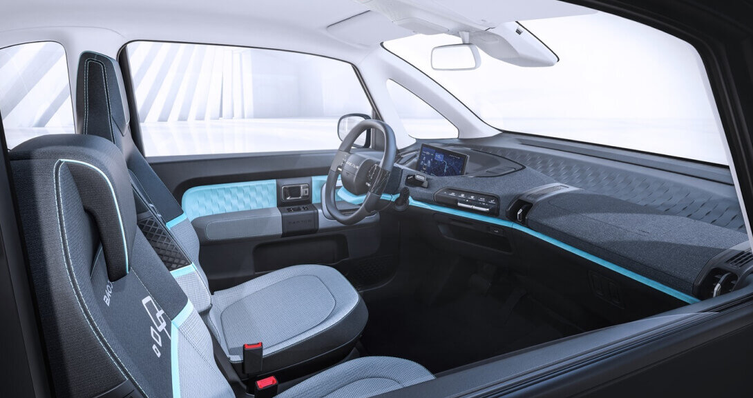 Китайский электромобиль Baojun E300. Фотографии салона