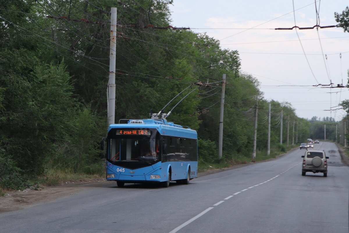 Движение троллейбусов в реальном. Троллейбус БКМ 321. Троллейбус БКМ 321 Красноярск. Троллейбус трасса. Троллейбусы Москвы 2011.