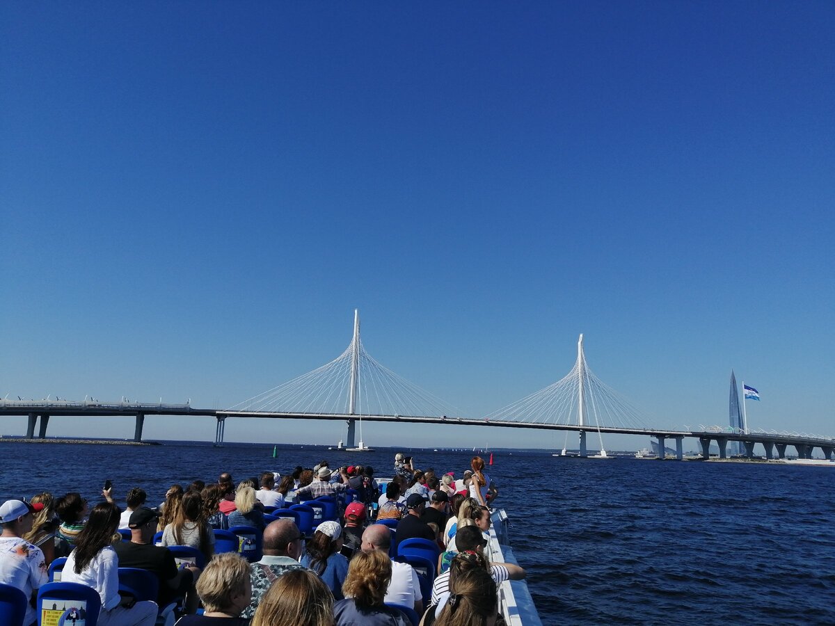 Теплоход аленка спб. Прогулка на теплоходе с выходом в финский. Теплоход мираж санкт-петербург. Прогулка на теплоходе с выходом в финский. Прогулка на теплоходе с выходом в финский.