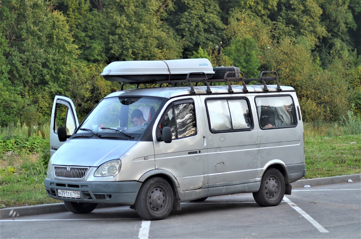 Наш верный друг - ГАЗ 2217 Соболь