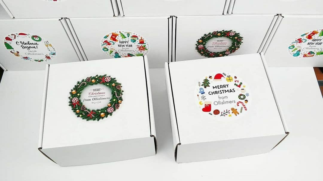 Вы получите набор в такой коробке.