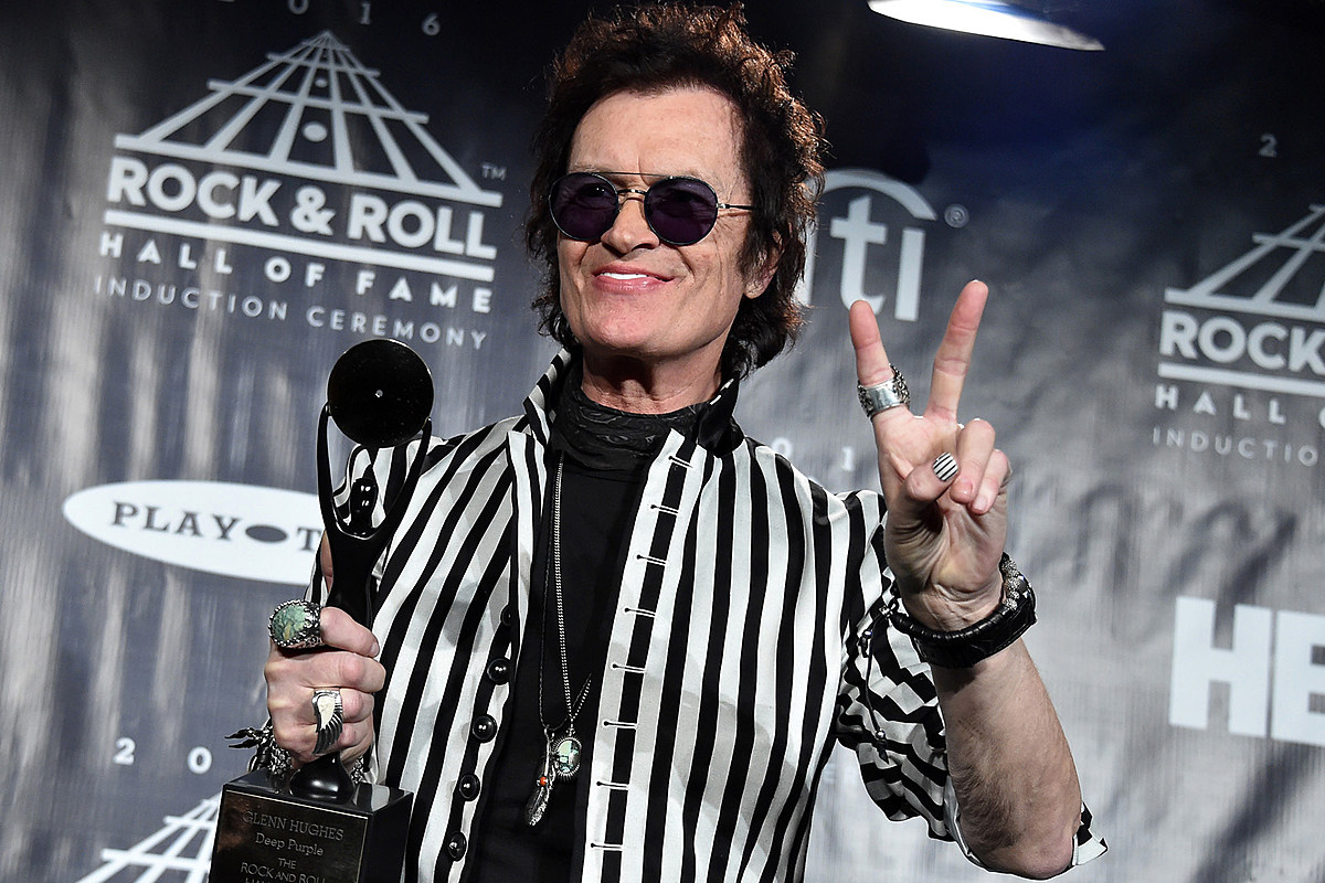 Glenn hughes. Гленн Хьюз. Glenn Hughes 2022. Гленн Хьюз рок. Гленн Хьюз бас-гитарист.