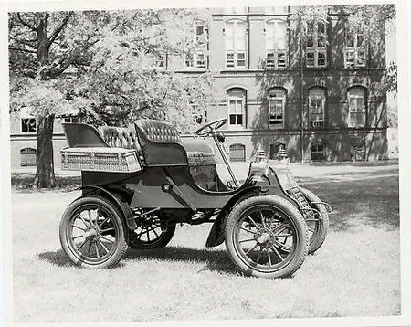 Кадилак в 1903г.