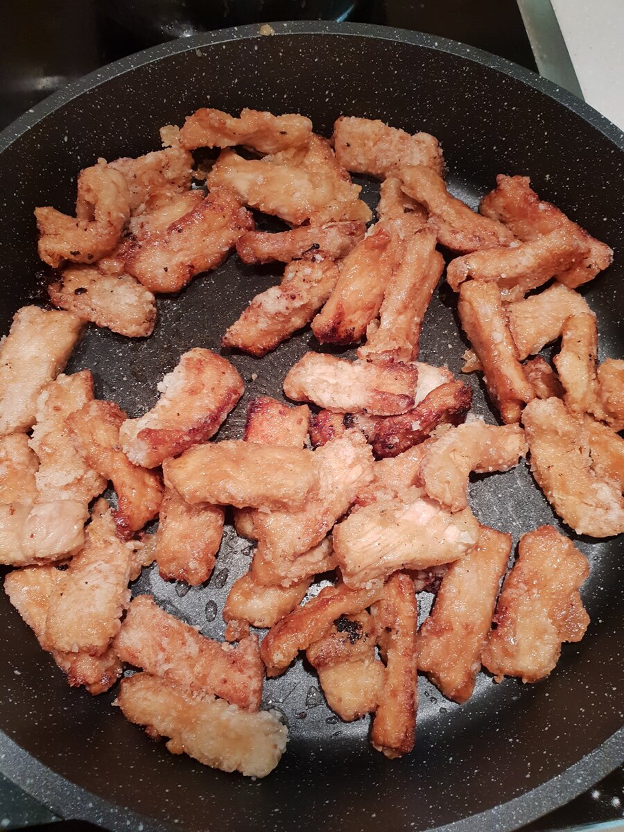 Этап обжарки свинины