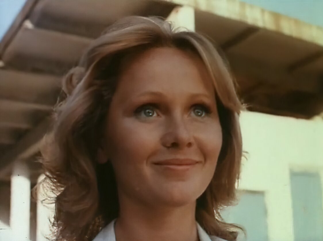 Нийоле Ожелите в молодости (https://lifeactor.ru/25628-niyole-ozhelite.html)